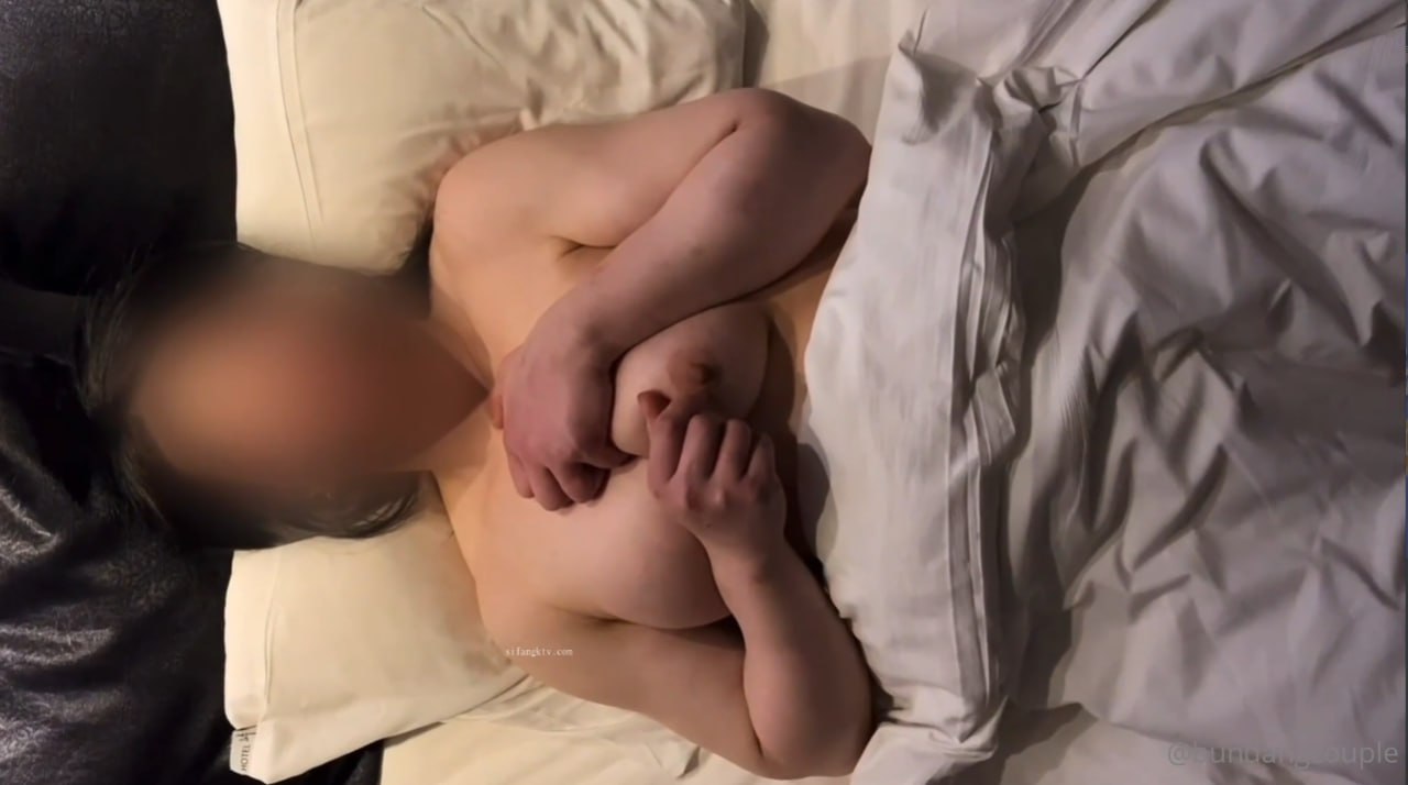 尼玛搜最美一姐，一直想被狠狠的操【完整版29分钟已上传下面】